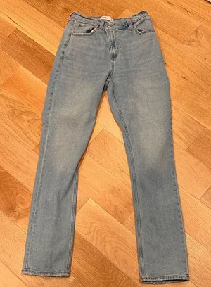 Abercrombie & Fitch the 90’s slim‎ straight ultra high rise curve love 28 thumbnail 1