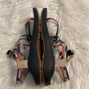 Chacos SANDALS size 9 excellent condition see all photos (P8) thumbnail 7