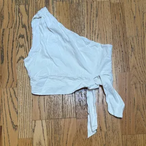 FREE‎ PEOPLE Carmen One Shoulder White Crop Top Toe size Large thumbnail 2