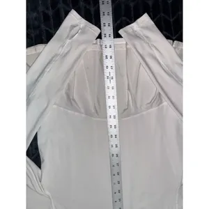 Lululemon Women's White Look Ahead Run Long Sleeve Size 6 thumbnail 8