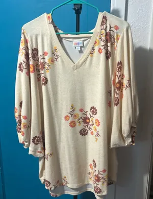 LuLaRoe boho shirt thumbnail 1