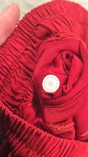 Lululemon hotty hot shorts red 2.5 inch thumbnail 3