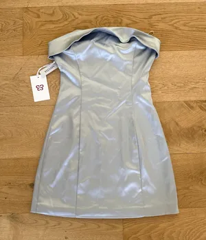 Aritzia - Sunday Best Shimmer Satin Tube Dress in Silver Blue thumbnail 1