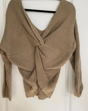 Vestique Beige Twist Back Sweater thumbnail 5