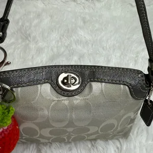 y2k COACH Gray Signature Canvas Mini Purse / Wristlet thumbnail 10