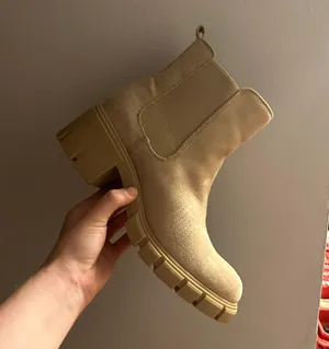Boots thumbnail 4