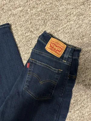 Levi’s Jeans 724 High-Rise Straight thumbnail 2