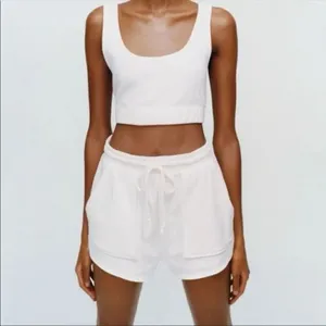 ✨Zara White Terry Cloth Sz Large Shorts✨ thumbnail 4