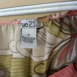 Rue 21 Cropped Butterfly Blouse thumbnail 5