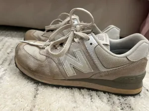 New Balance 574 Sneakers Women’s thumbnail 2