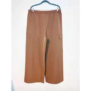Athleta Promenade Wide Leg Cargo Pants – Walnut Brown – Size L thumbnail 3