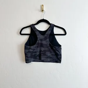 Athleta |‎ A–C Conscious Longline Crop Sports Bra in Black Camo size Medium thumbnail 4