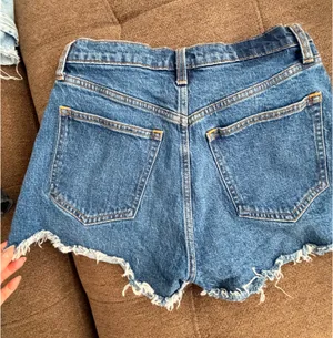 Abercrombie Curve Love Jean Shorts thumbnail 4