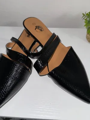 Trary Black Pointed Toe Slip thumbnail 3