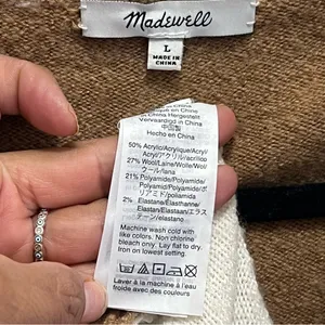 Madewell Short Kent Ex-Boyfriend Cardigan Sweater in Colorblock Large‎ casual thumbnail 9