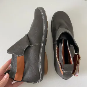 NEW | Women's ankle‎ hook and loop strap fashion boots casual — size 10.5 thumbnail 4