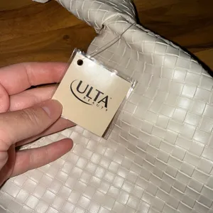 Ulta Beauty Handbag cream Woven Hobo Bag Knot Handle Purse‎ NWT boho preppy thumbnail 2