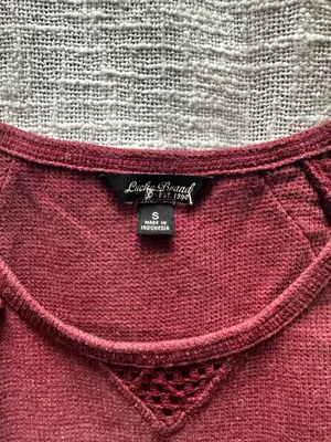 Sweater thumbnail 1