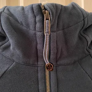 Lululemon Scuba Hoodie Light Cotton Fleece Size 6 Submarine Full Zip thumbnail 4