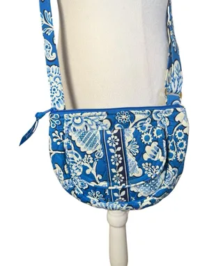 Vera Bradley Lizzy Crossbody Shoulder Bag Blue Lagoon Retired‎ Quilted thumbnail 1