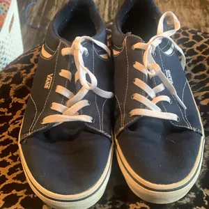 Vans Navy Canvas Sneakers Women’s 8.5/9 Youth 7 Classic Skate Shoes Casual thumbnail 6