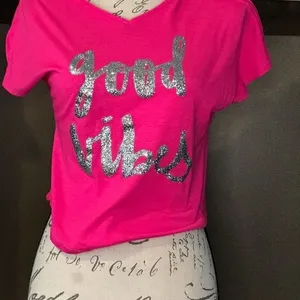 Total Girl Pink Crop Top Short Sleeve Size 7/8 thumbnail 2