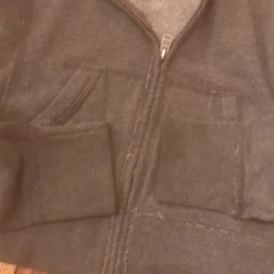Hollister grey jacket with hood size XS thumbnail 5