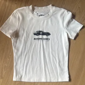 RAISING CANES SHIRT Size M thumbnail 1