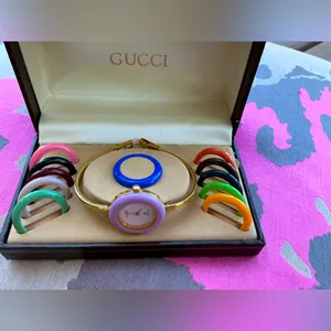 NICE GUCCI bangle watch set 💜🩵💙❤️🤎💗💛💚 thumbnail 8
