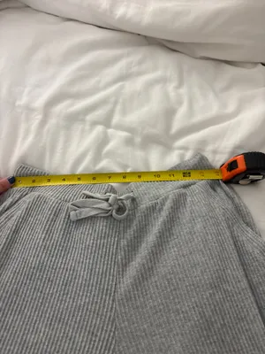 Alo Yoga Muse Sweatpants(read description) thumbnail 6
