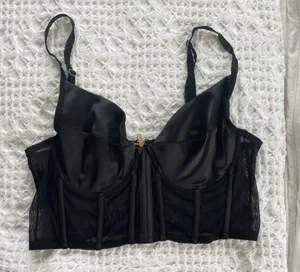 Celebrity Black Crop Top Size M thumbnail 1