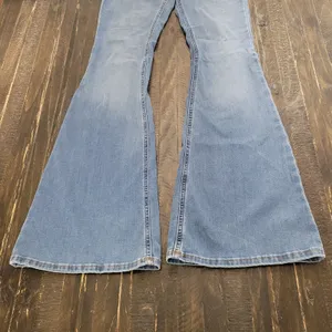 Free People We The Free Penny Pull On Flare Jeans Women's 28 Bell Bottom thumbnail 2