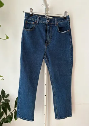Abercrombie & Fitch The Ankle Straight Blue Jeans 27 thumbnail 1