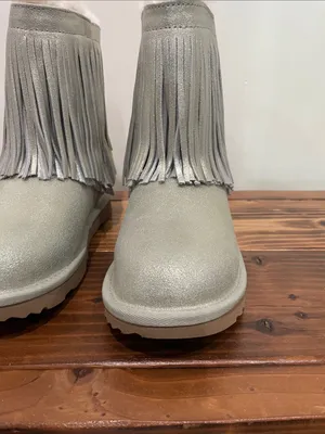 UGG Classic Short Il Fringe Boots 1019719K Shimmery Metallic Gold Size 5 NEW! thumbnail 12
