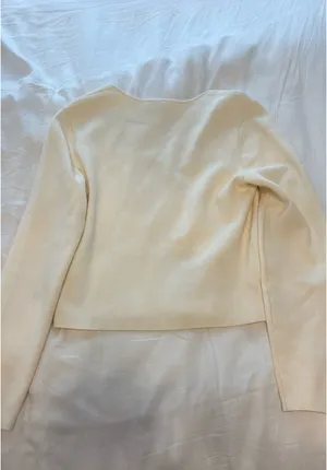 Abercrombie White Long Sleeve Top thumbnail 3
