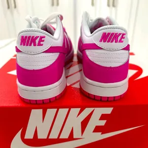 Nike Dunk Low Sneakers thumbnail 3