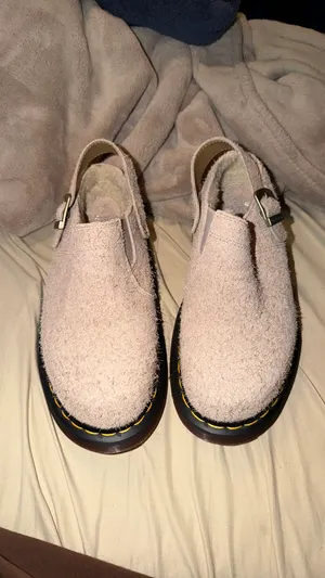Dr. Martens thumbnail 3
