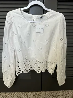 American Eagle Outfitters Top thumbnail 1