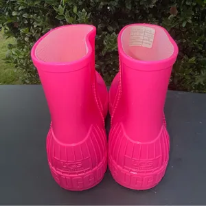 UGG Drizlita Taffy Pink Rain Boot Women’s Size 6 thumbnail 4