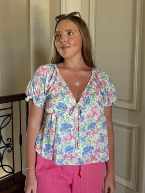 BOUTIQUE FLORAL PEPLUM TOP Multiple thumbnail 1