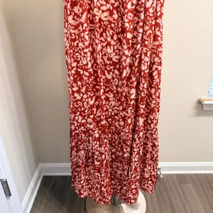 Anthropologie Low Back Flounced Maxi Lounge Dress‎ Size Large Rust Brown Floral thumbnail 9