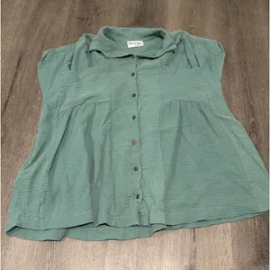 Bucket List Boutique Top Green Size L thumbnail 3