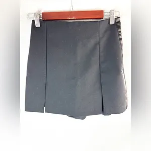 Zara XS Tailored Dressy Skort in Black thumbnail 6