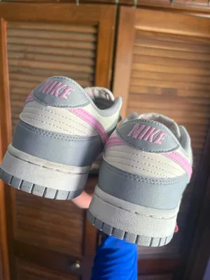 Nike Dunks thumbnail 4