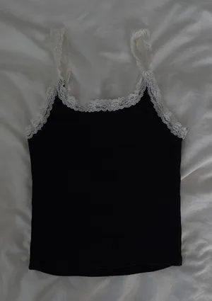 Lace Tilly's Top thumbnail 1
