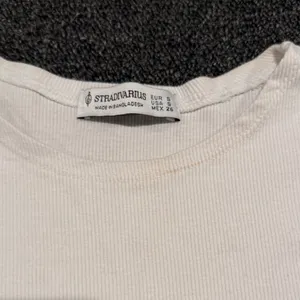 Stradivarius Cream Short Sleeve Tee thumbnail 2