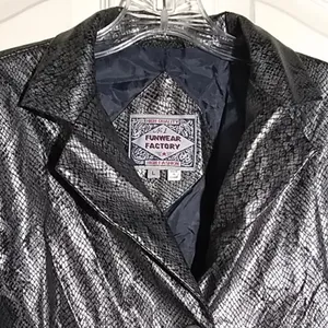 FINAL MARKDOWN No. 1 Funwear Factory Jacket (L) Size L thumbnail 2