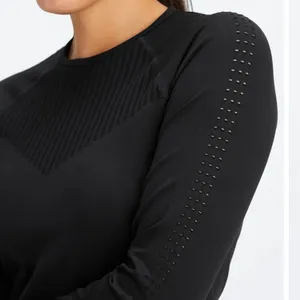 Fabletics Sync Seamless‎ Long-Sleeve Top thumbnail 4