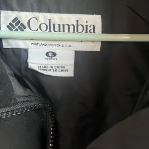 Columbia Black Puffer Down Feather Vest Size XL thumbnail 6