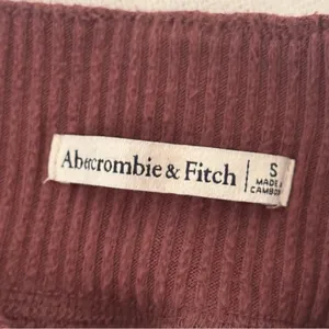 Abercrombie & Fitch Ribbed High Rise Wide Leg Pants in Brown thumbnail 4